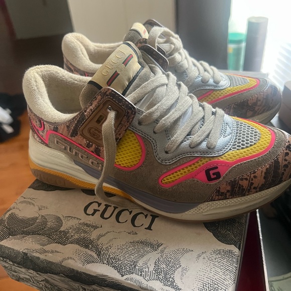 Gucci Sneakers - Picture 4 of 7